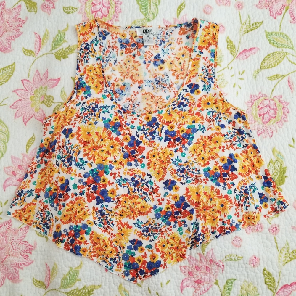 Summer Top - Picture 1 of 6